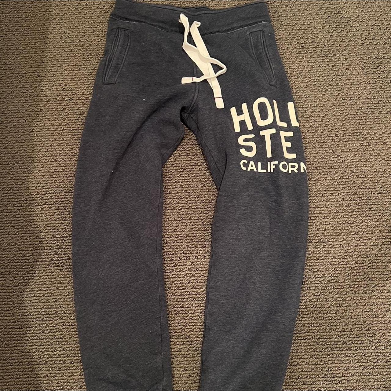cute and comfy hollister sweatpants , extremely warm
