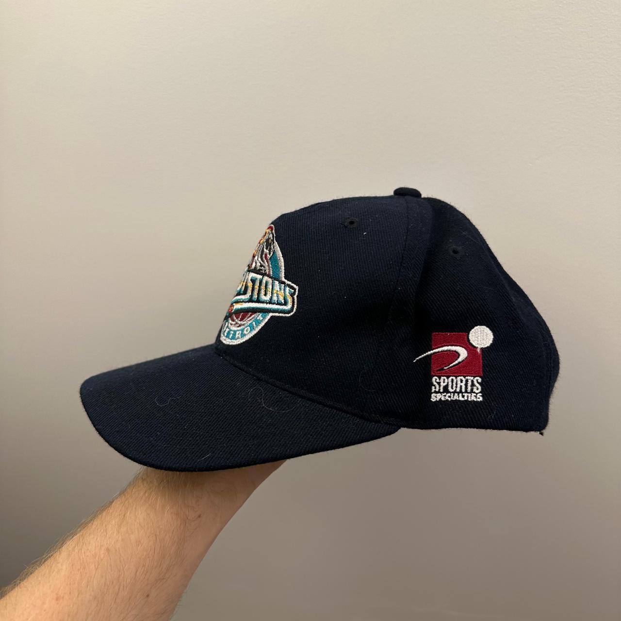 Detroit Pistons Vintage 90s Logo Athletic Snapback  - Depop