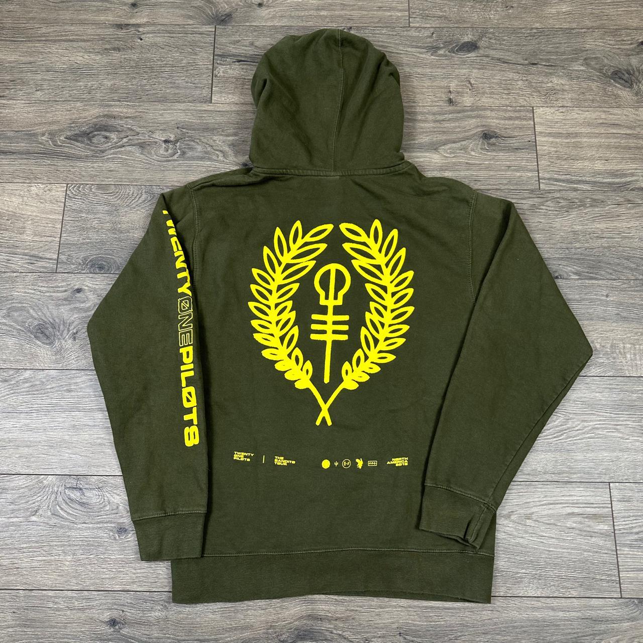 Twenty one clearance pilots green hoodie