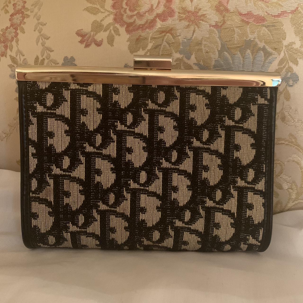 Louis Vuitton Monogram Kisslock Wallet Pre owned, in - Depop