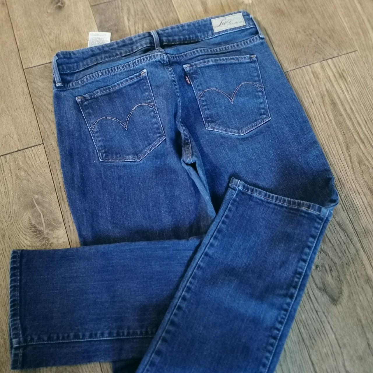 Levis modern rise, Demi Curve Straight Fit, Dark... - Depop