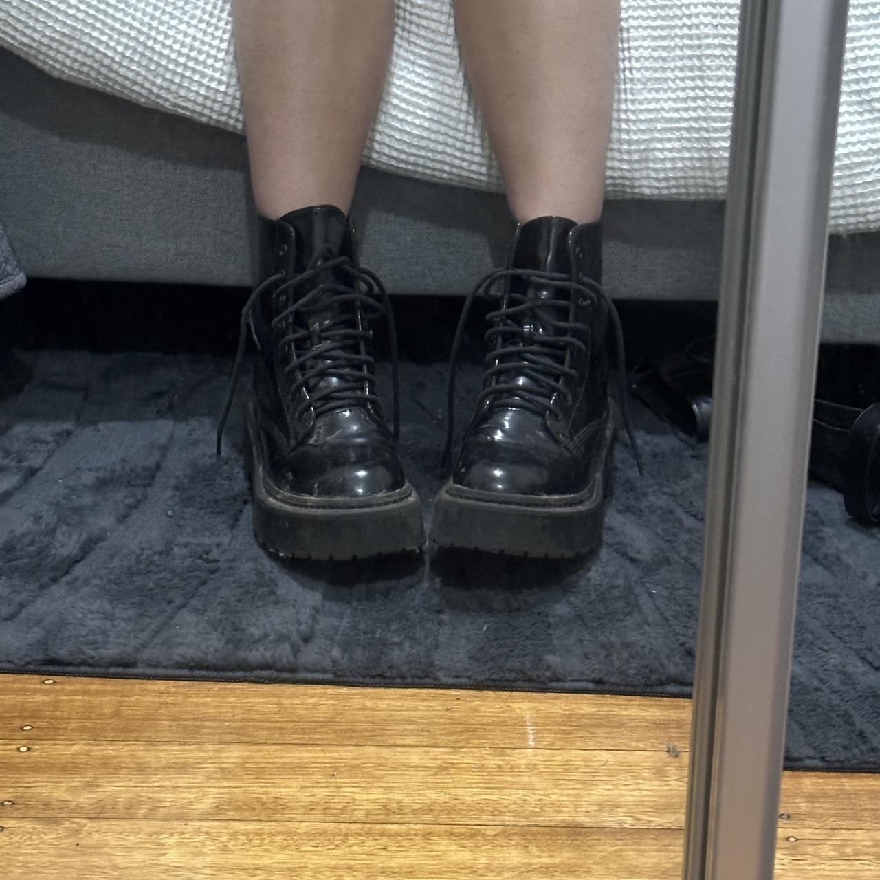 platform tie up shoes