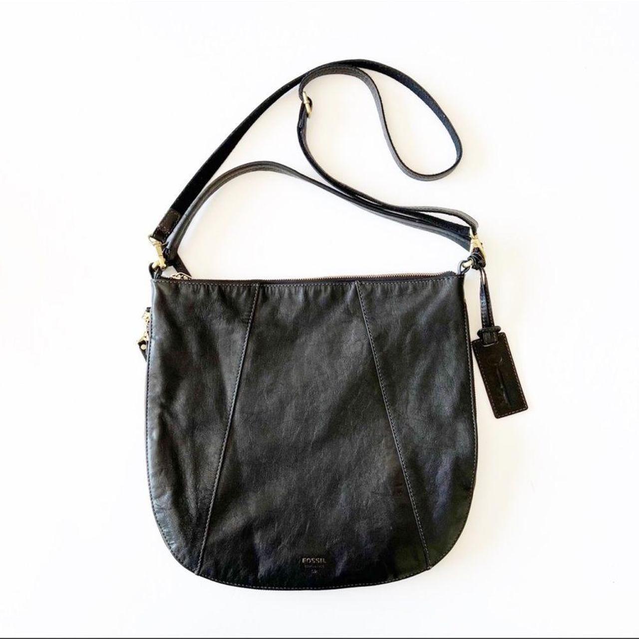 Fossil Gwen crossbody saddlebag in smooth black