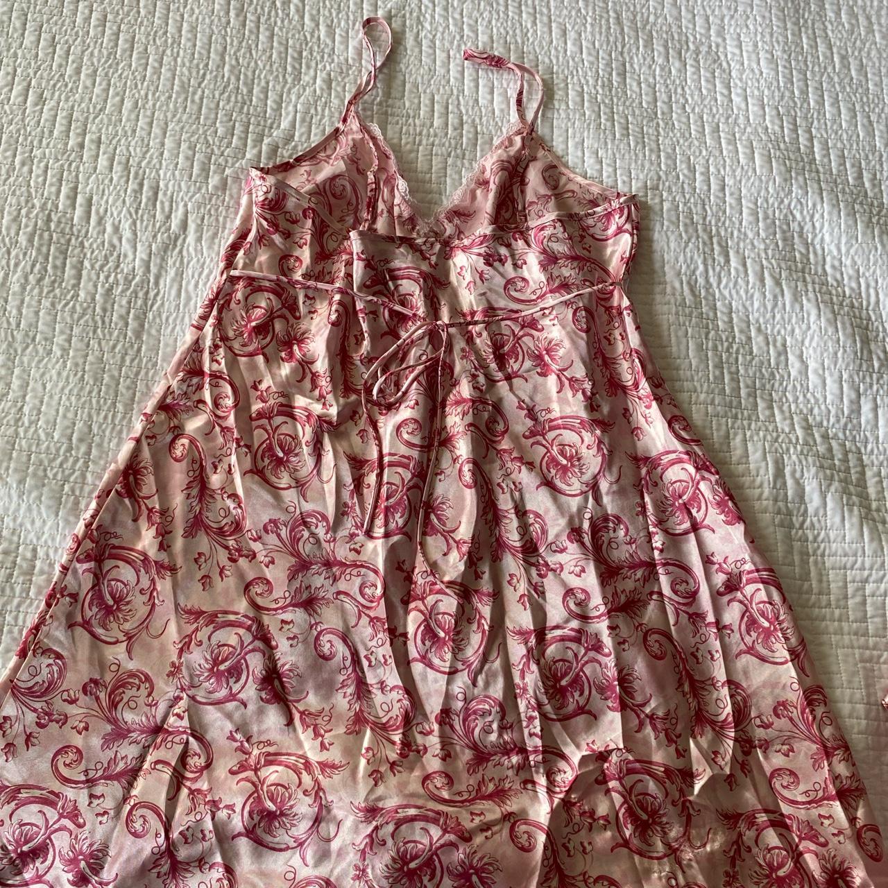 JCPenney Women's Pink Robe Depop