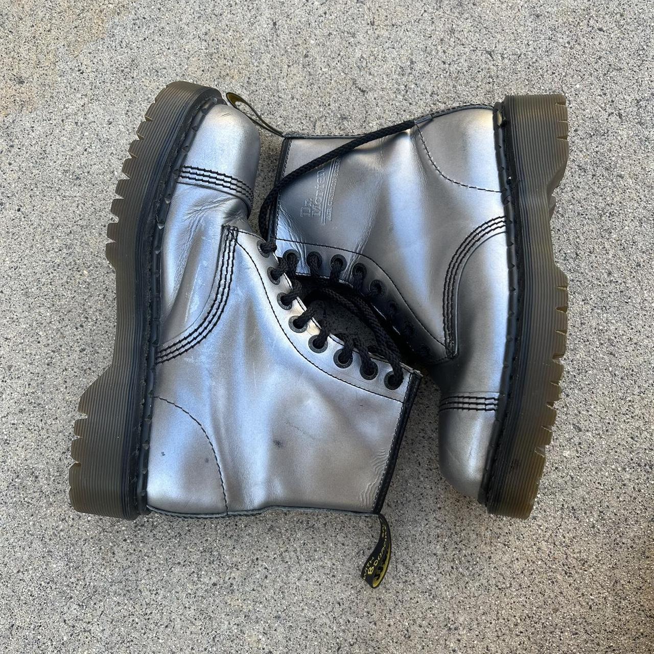 Silver dr outlet martens