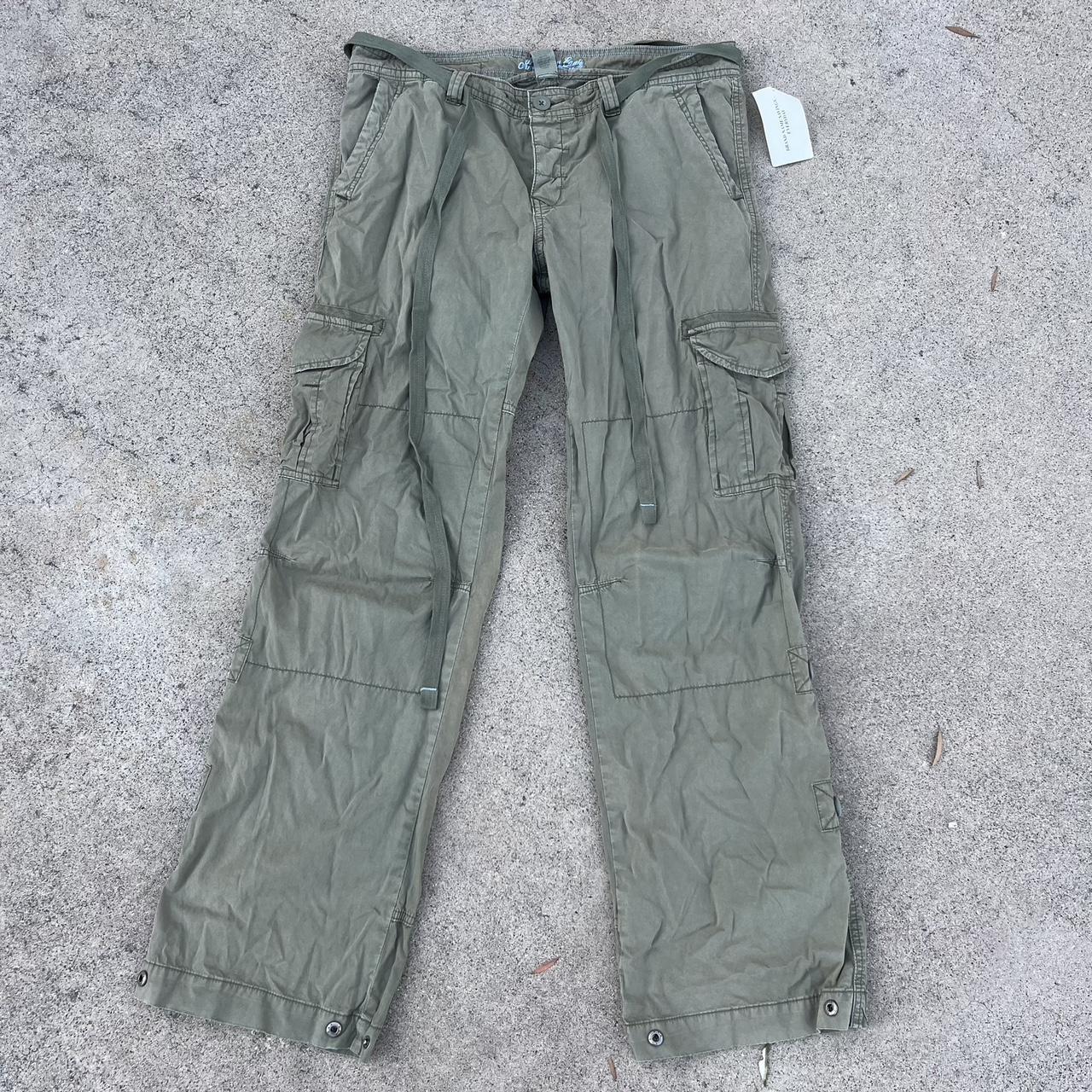 Vintage 90’s / y2k deadstock green cargo pants!...