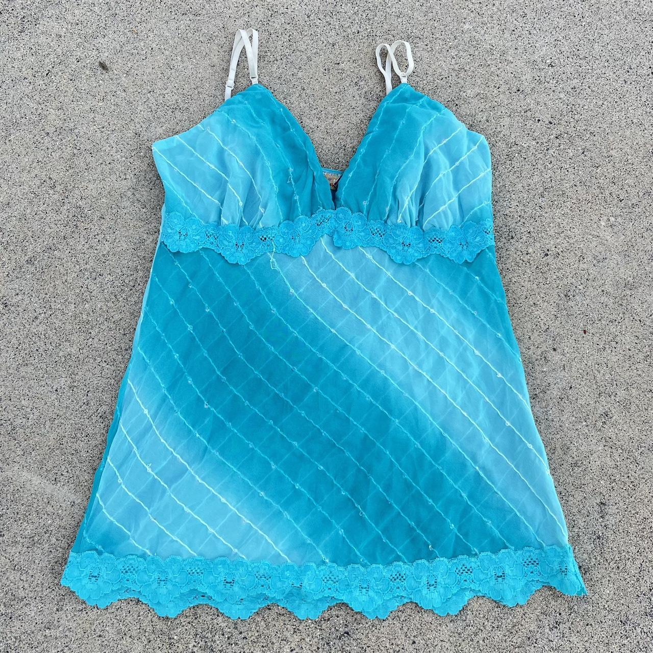 Vintage deals 90's Turquoise Lace Crop Top