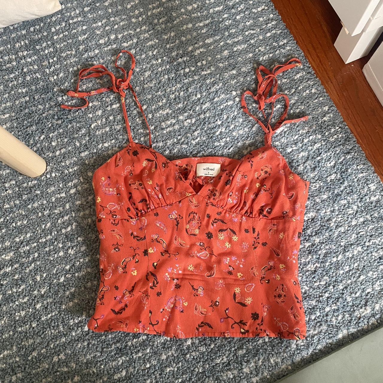 Aritzia Women's Vest Depop