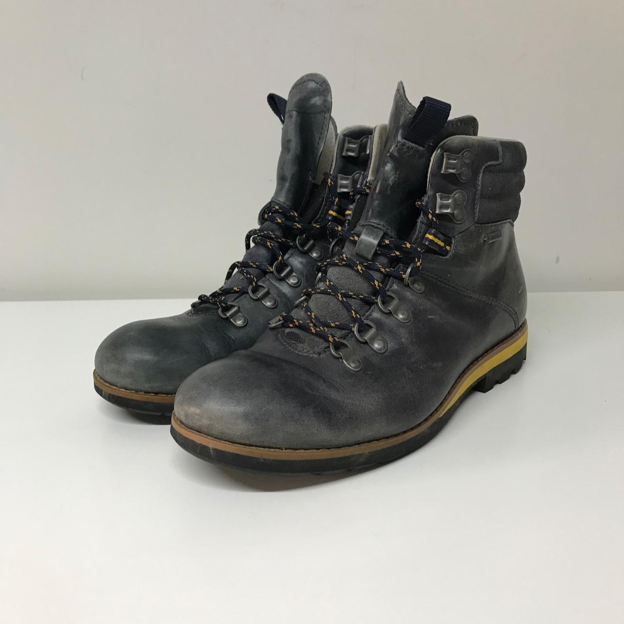 Clarks best sale mountain boots