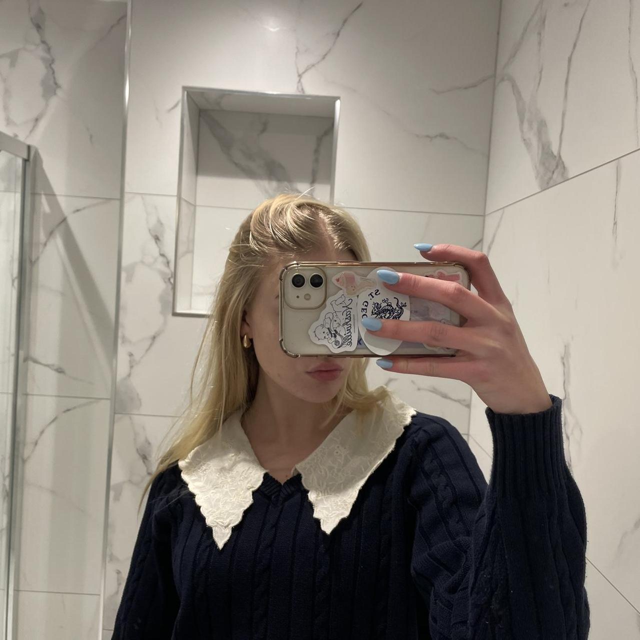 item listed by izzy_1234