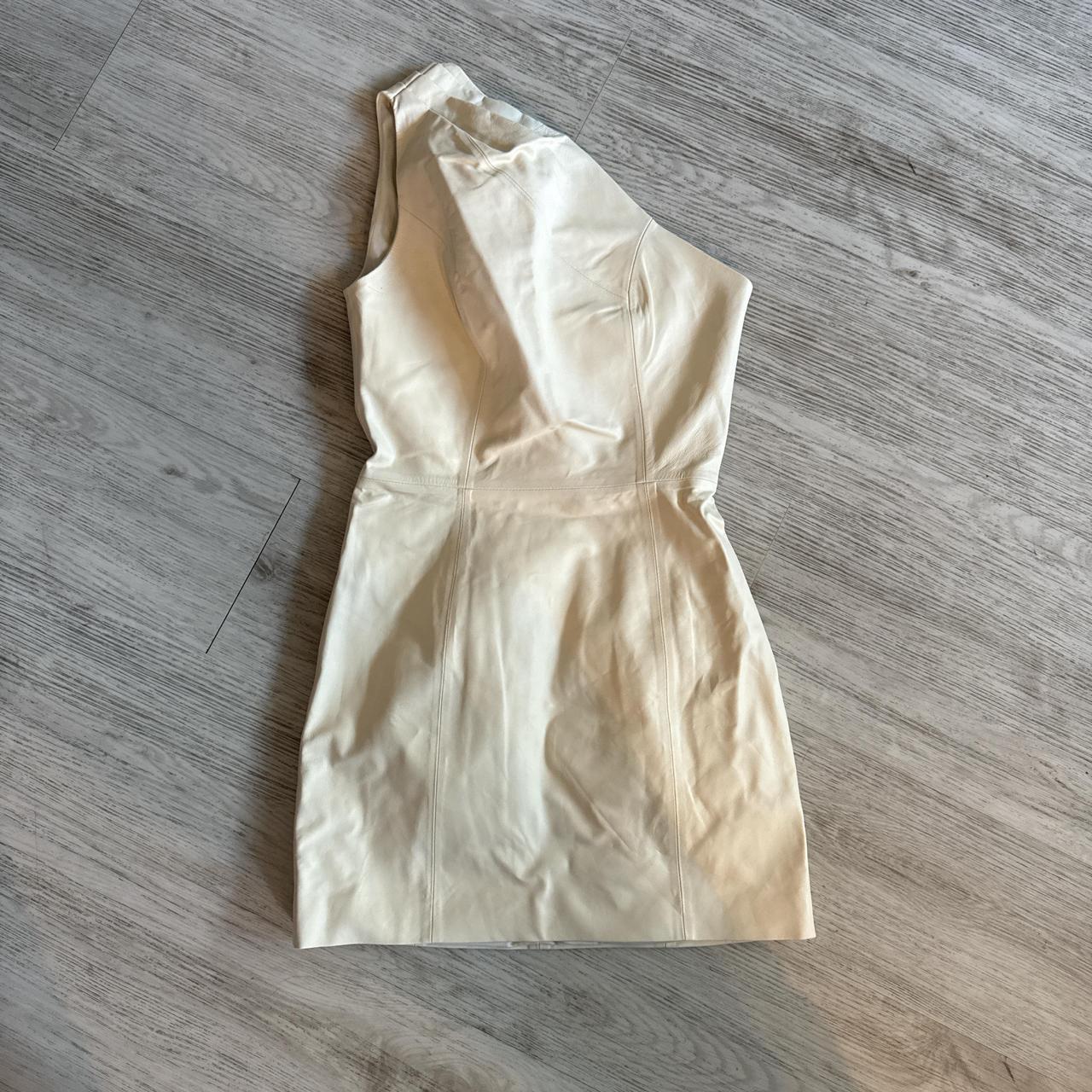 item listed by nienkej