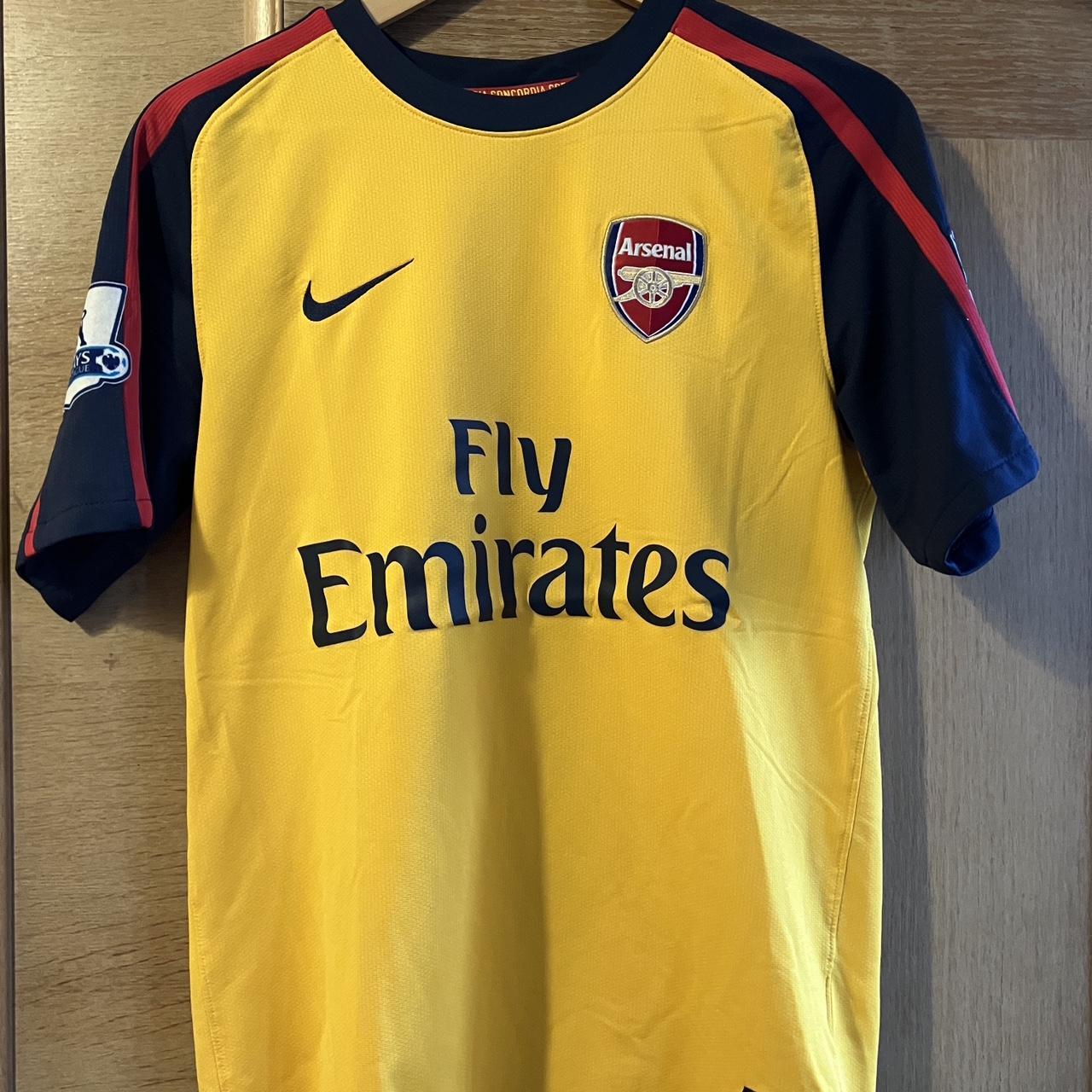 Arsenal nike best sale yellow jersey