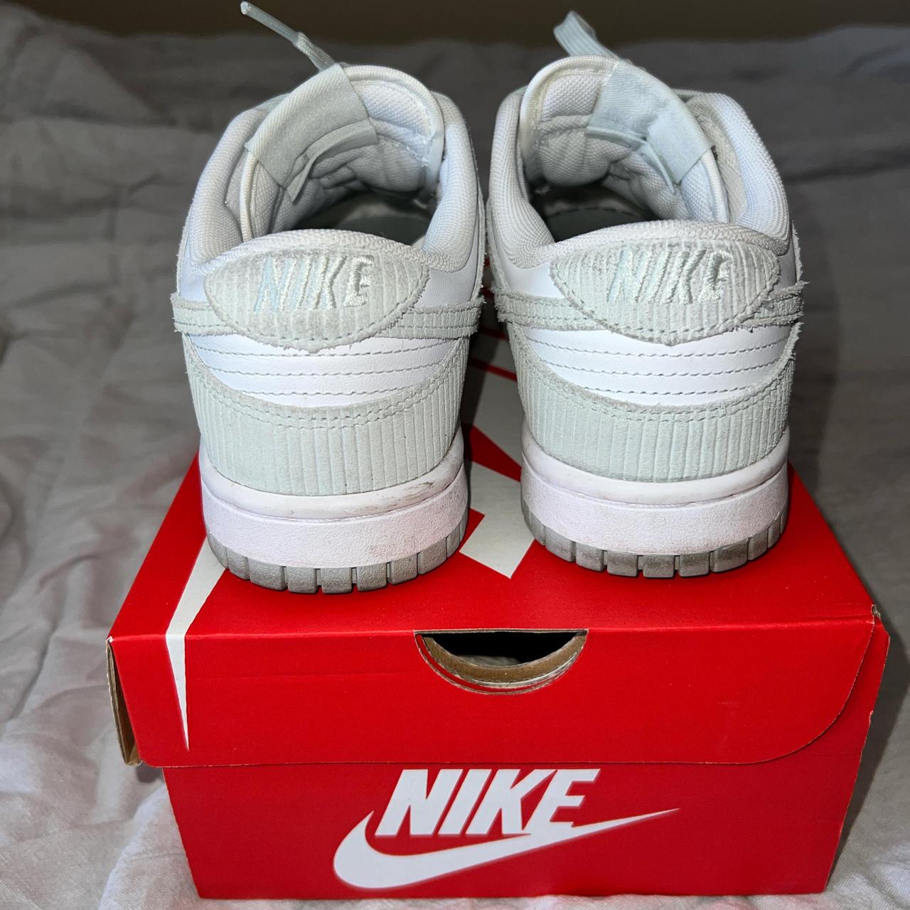 nike dunks sage green