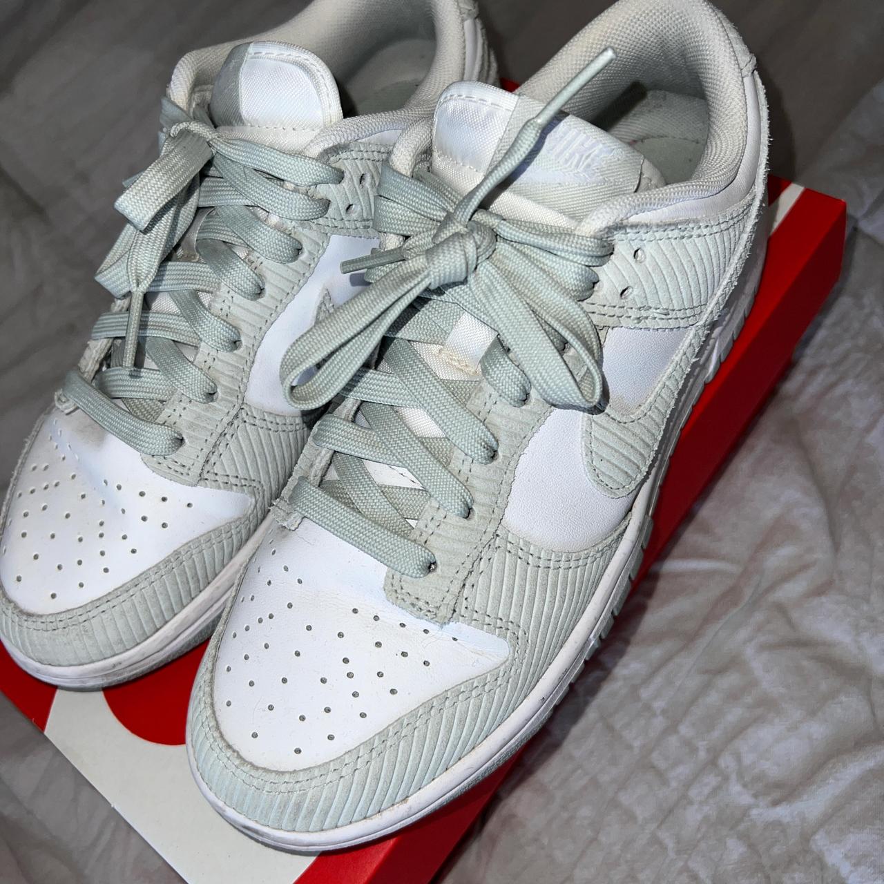 nike dunks sage green