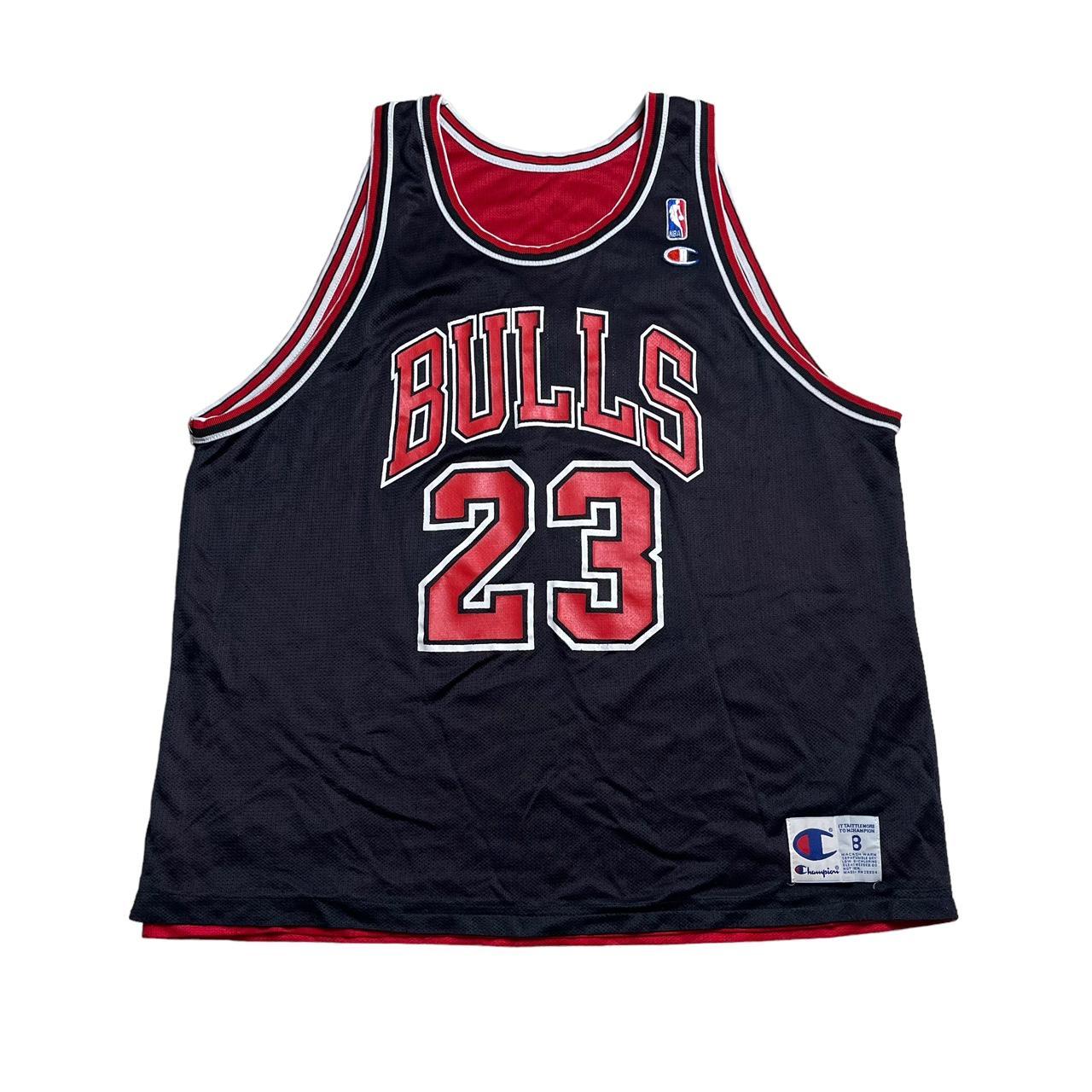 MICHAEL JORDAN CHICAGO BULLS VINTAGE 1990'S CHAMPION REVERSIBLE