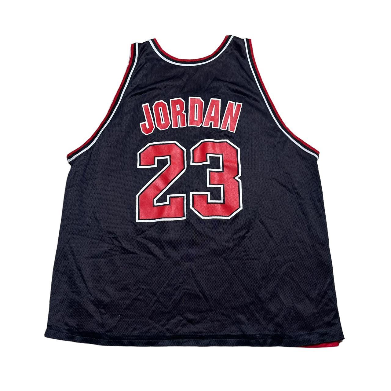 MICHAEL JORDAN CHICAGO BULLS VINTAGE 1990'S CHAMPION REVERSIBLE