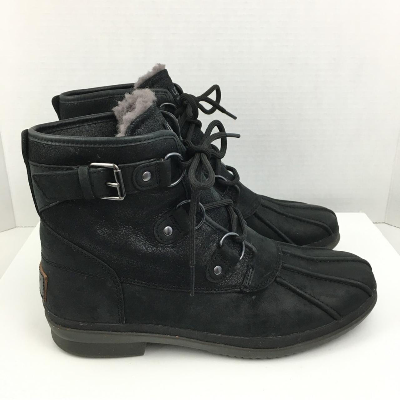 Ugg duck on sale boots black