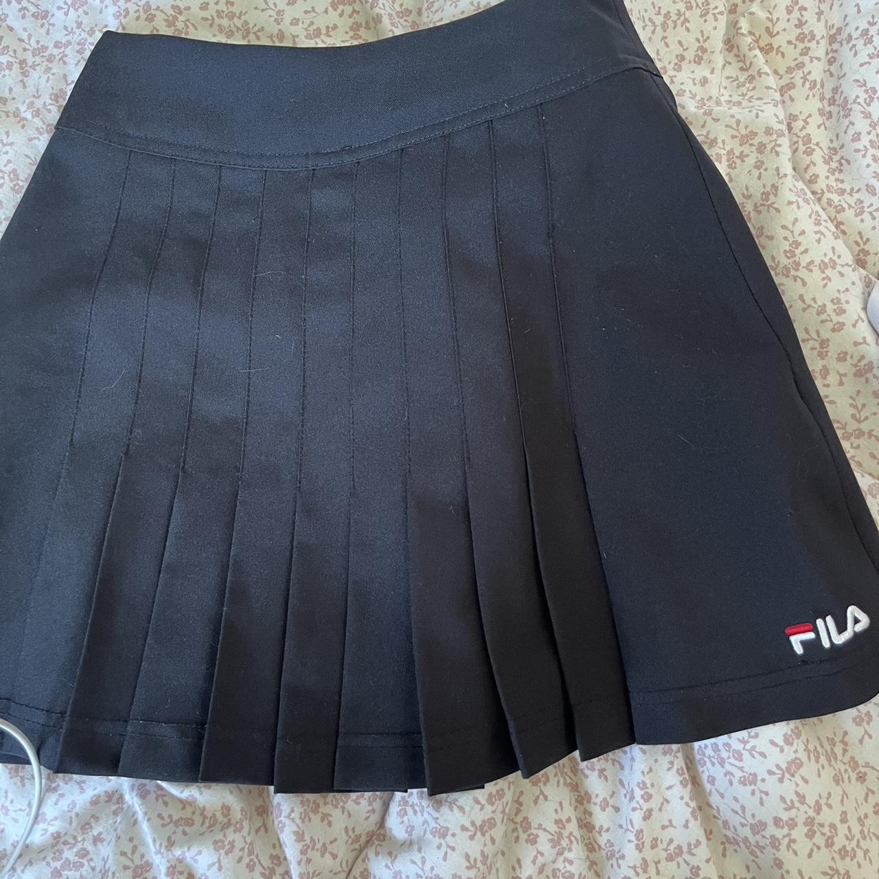 Fila tennis deals skirt urban outfitters