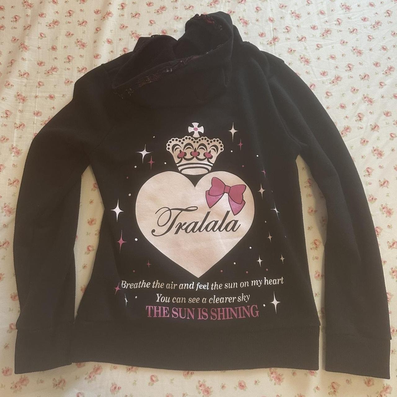 Tralala | New & Secondhand Fashion | Depop