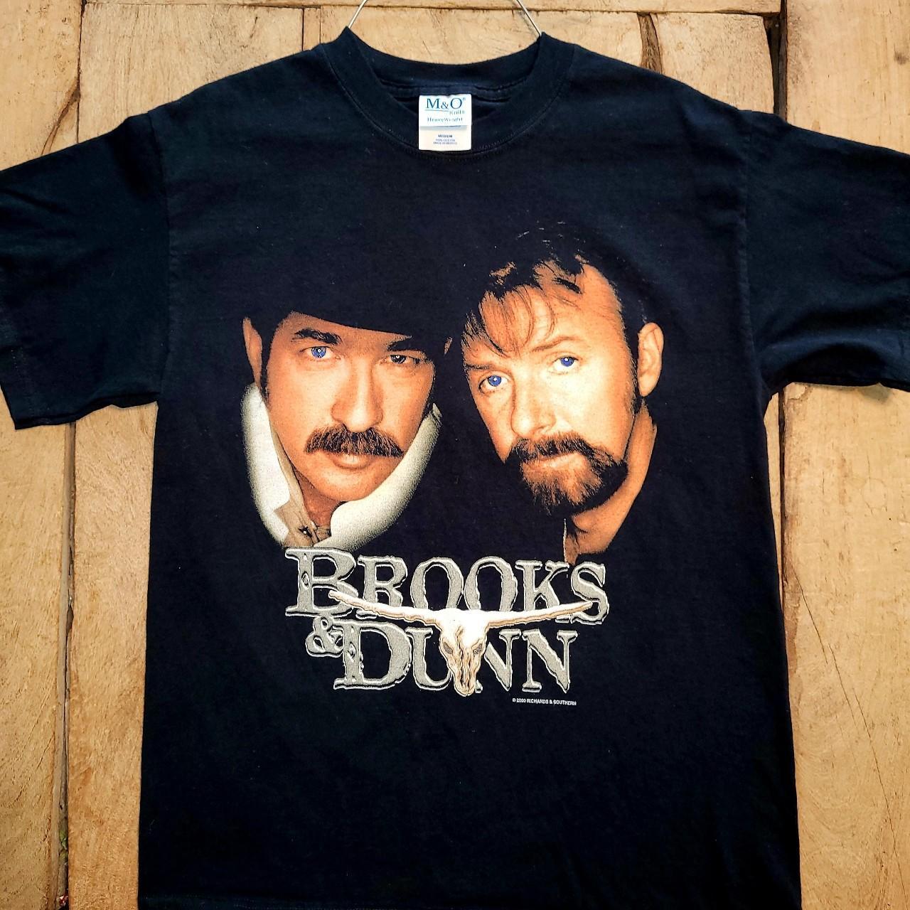 Vintage y2k 2000 Brooks Dunn t shirt by M 0 knits. Depop