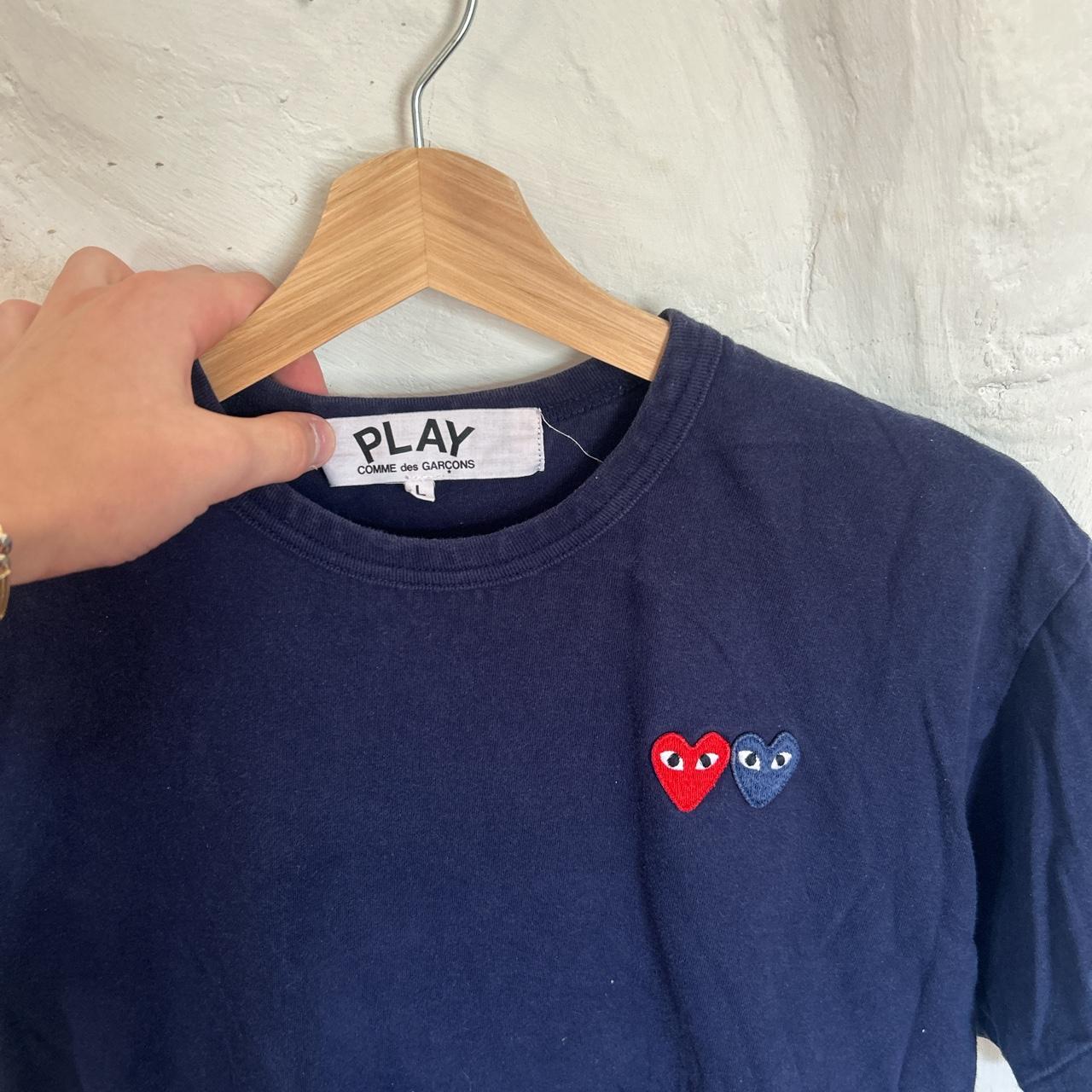 Comme des Garçons Play Men's Navy and Red T-shirt (2)
