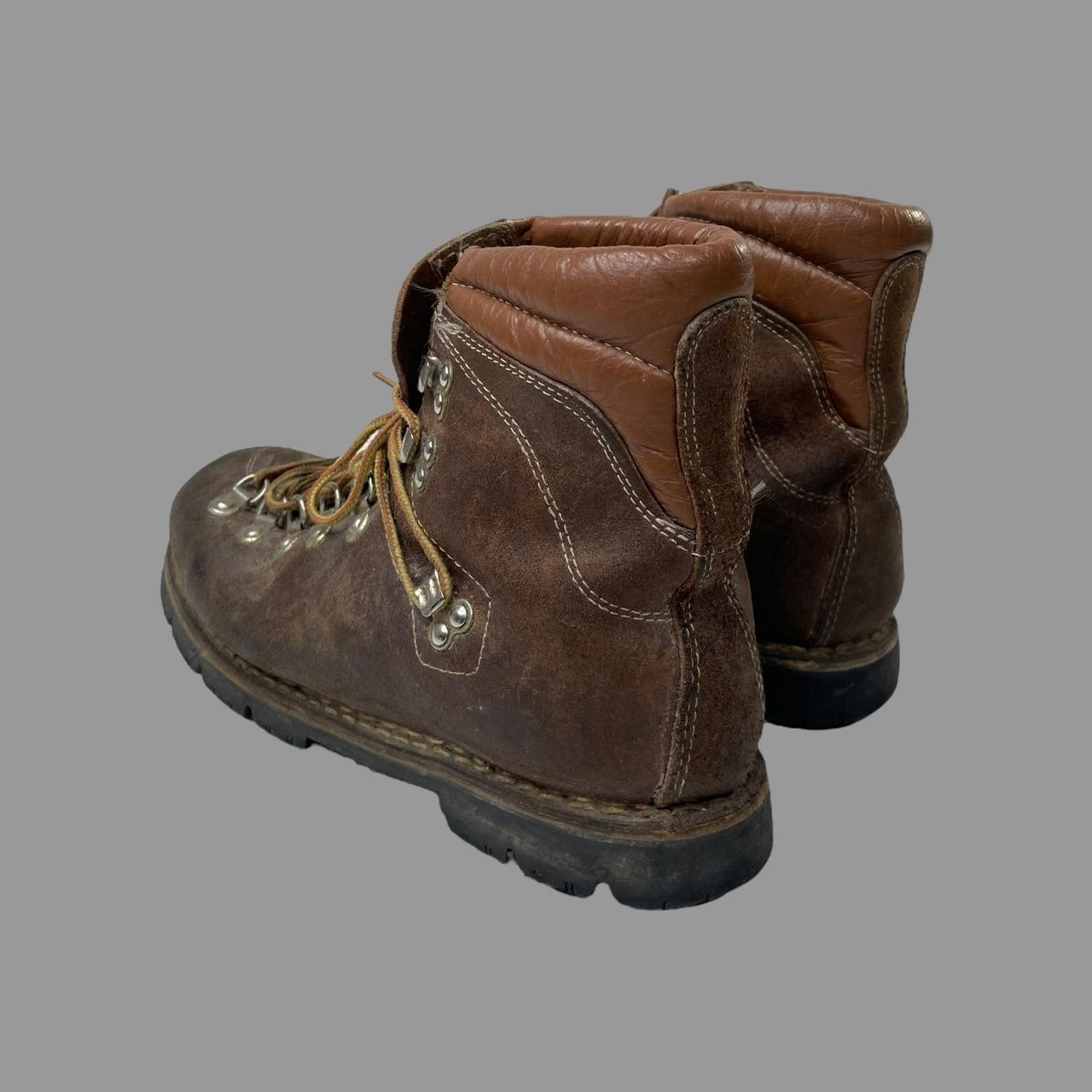 vibram sole hiking boots