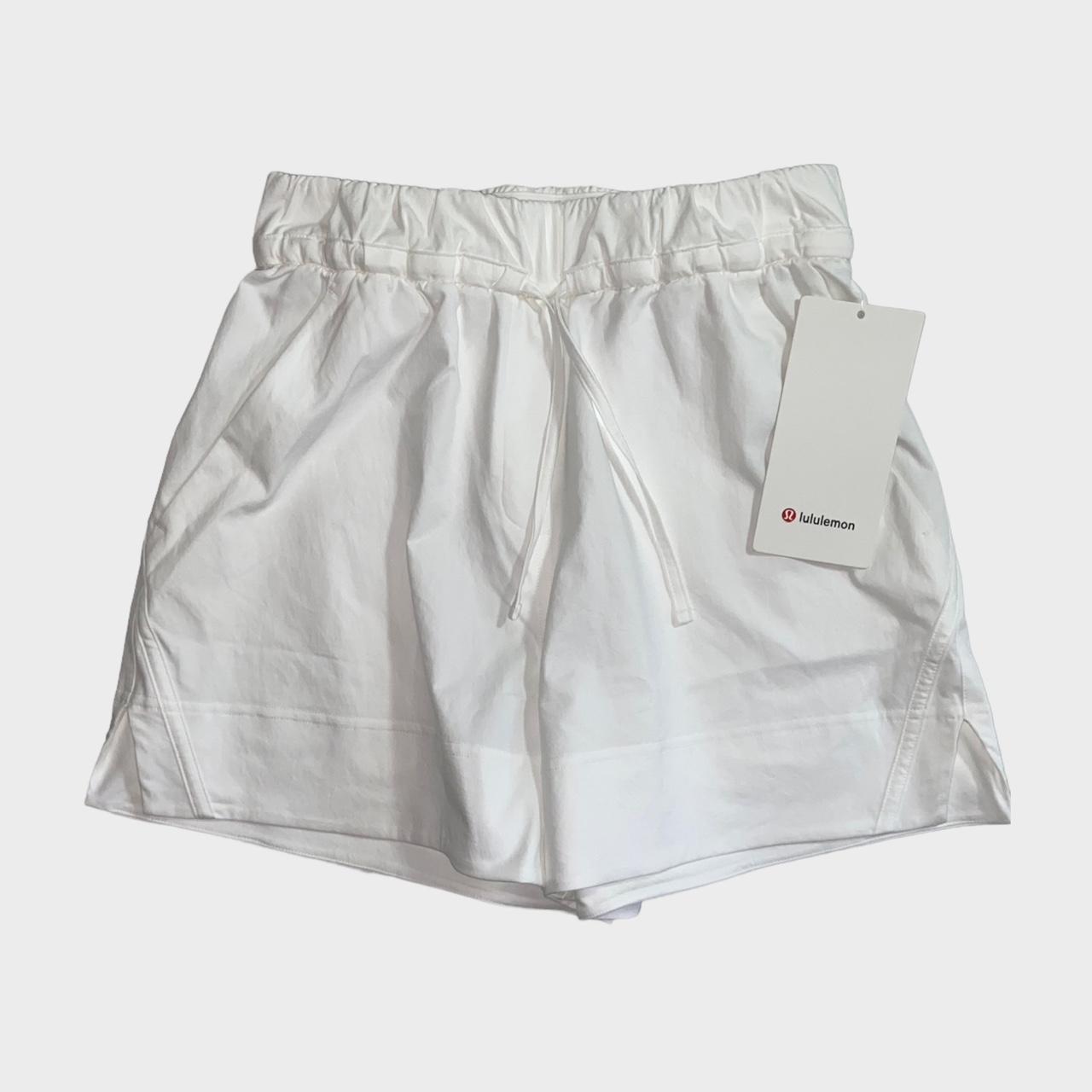 Lululemon  Stretch Woven Relaxed Fit High Rise Short 4 (Bone