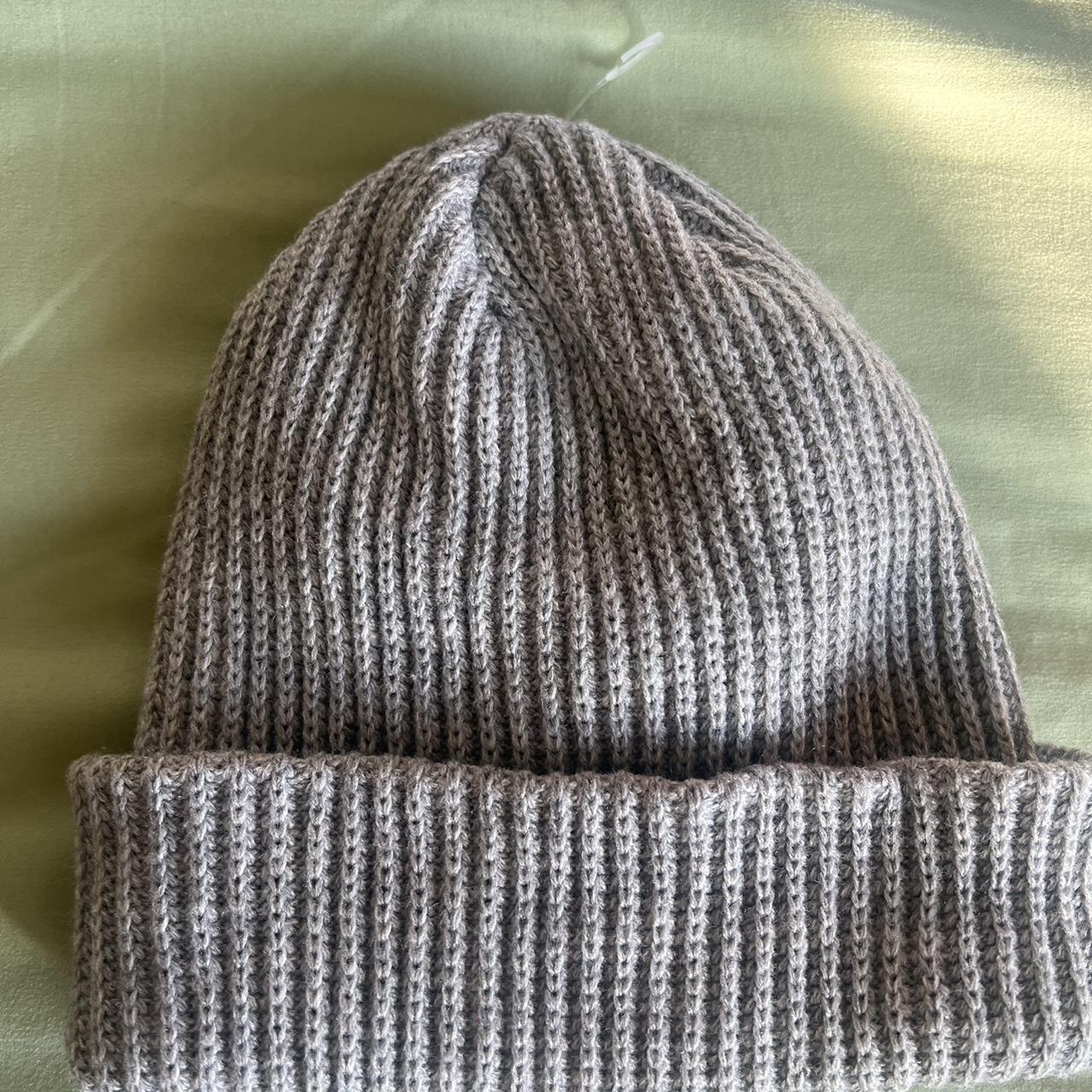 Grey O’Neill beanie Size: fits all Brand new never... - Depop