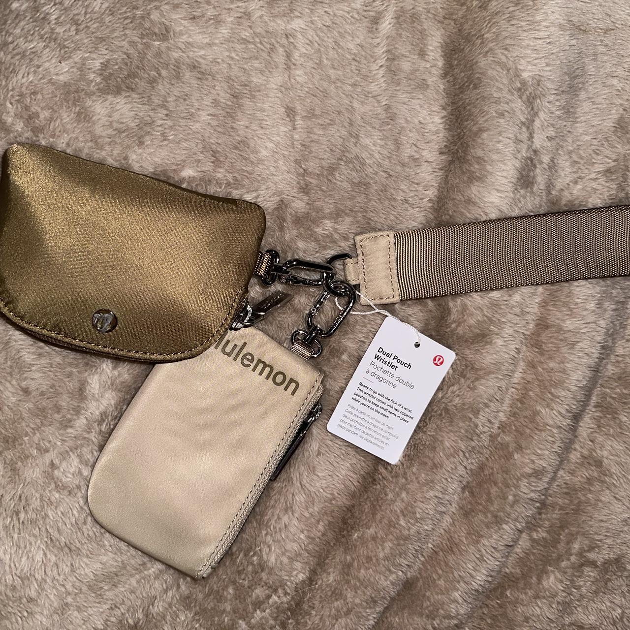 Lululemon dual pouch wristlet NWT trench Depop