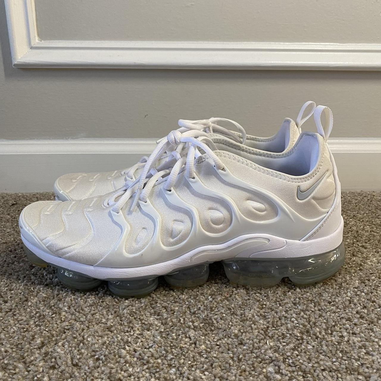 nike air vapormax plus cream