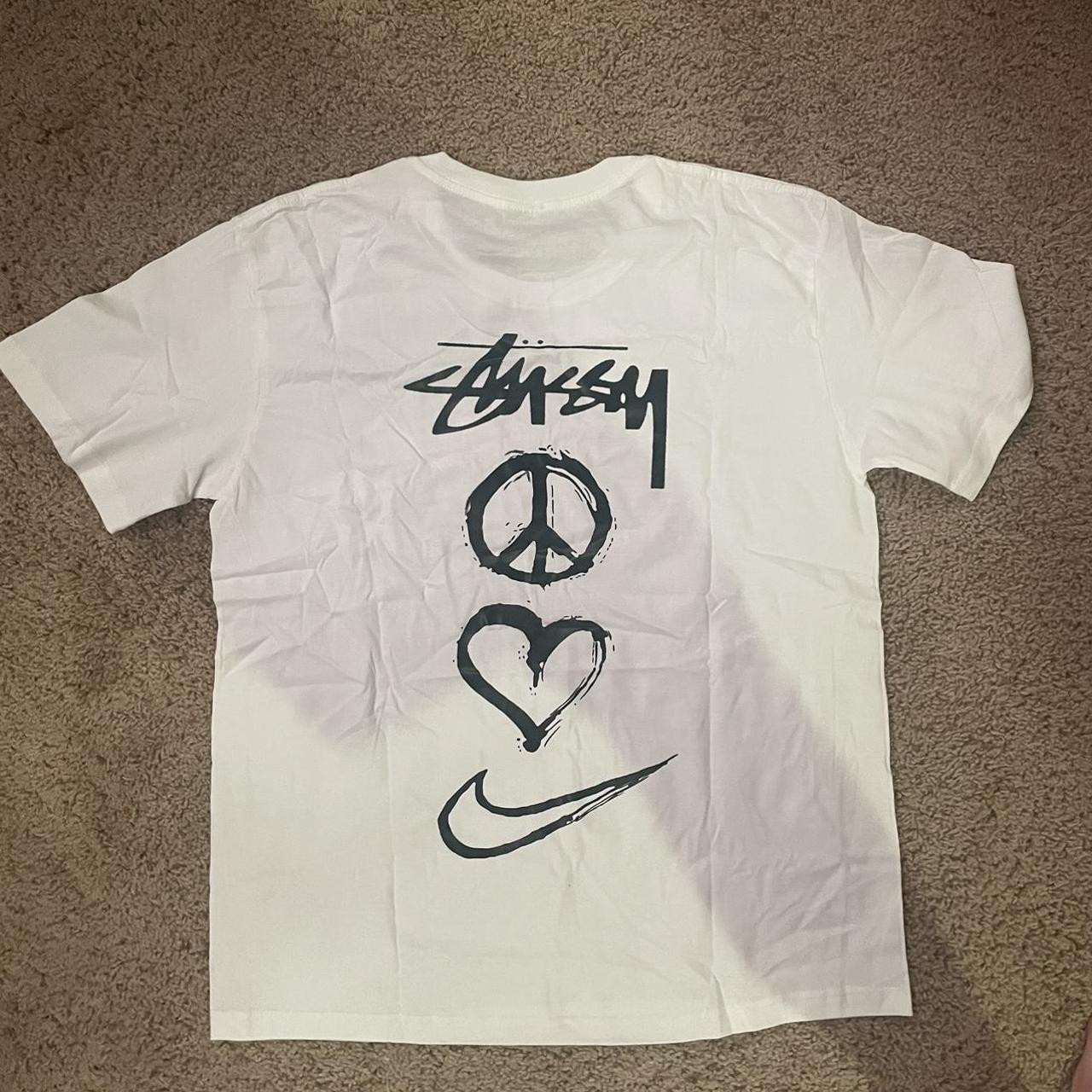 Stüssy Men's White T-shirt | Depop