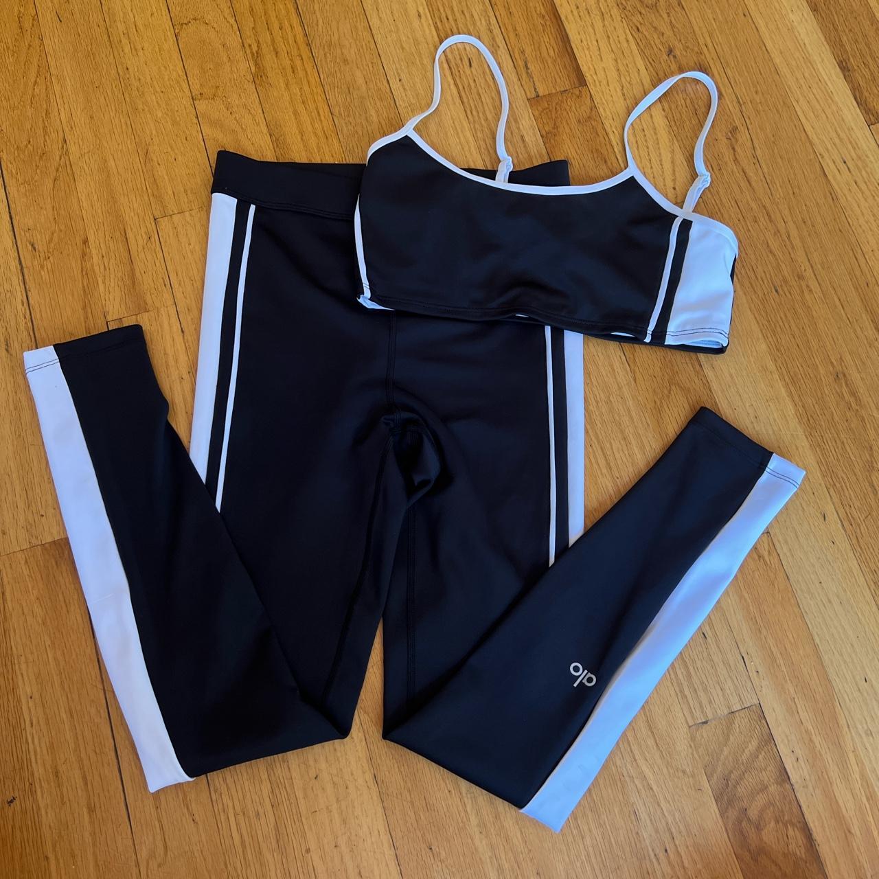 Alo Yoga set Dm for questions Amazing condition No... Depop