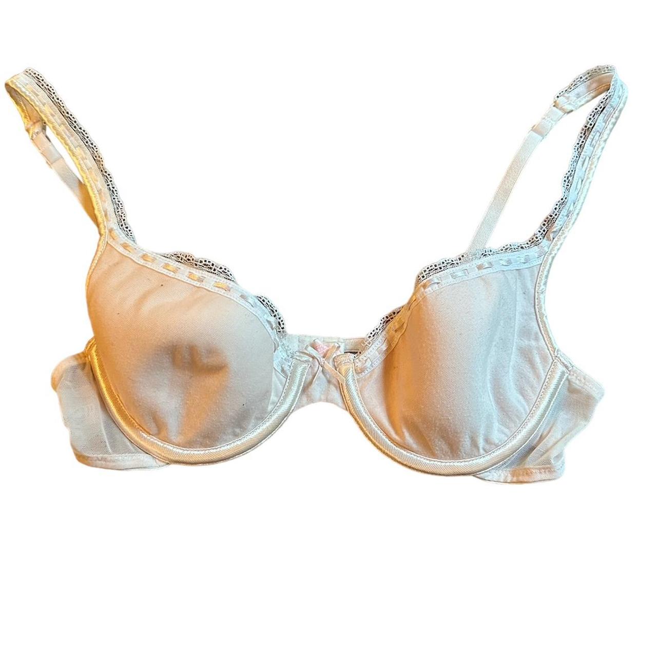 lily of france vintage bra sz: 31b - Depop