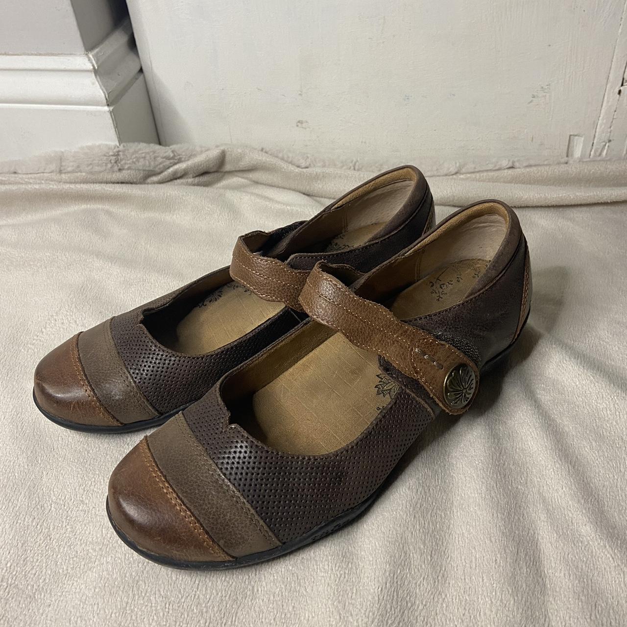 Women's Brown Mules | Depop