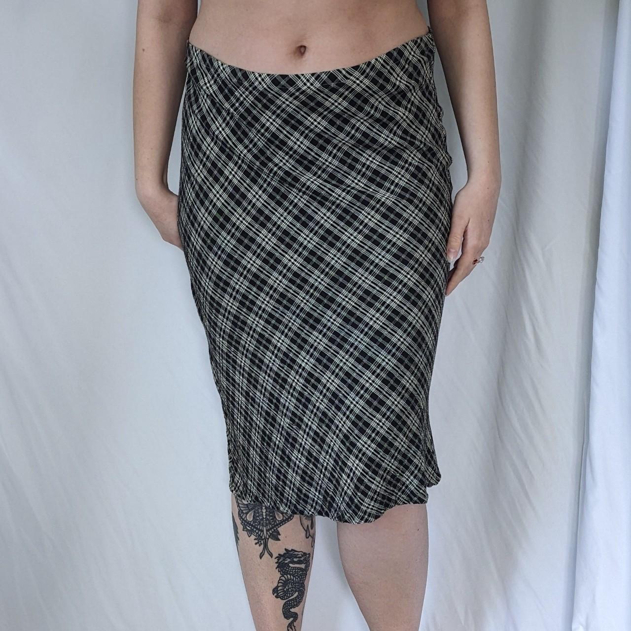 Vintage plaid skirt, True vintage, the elastic is