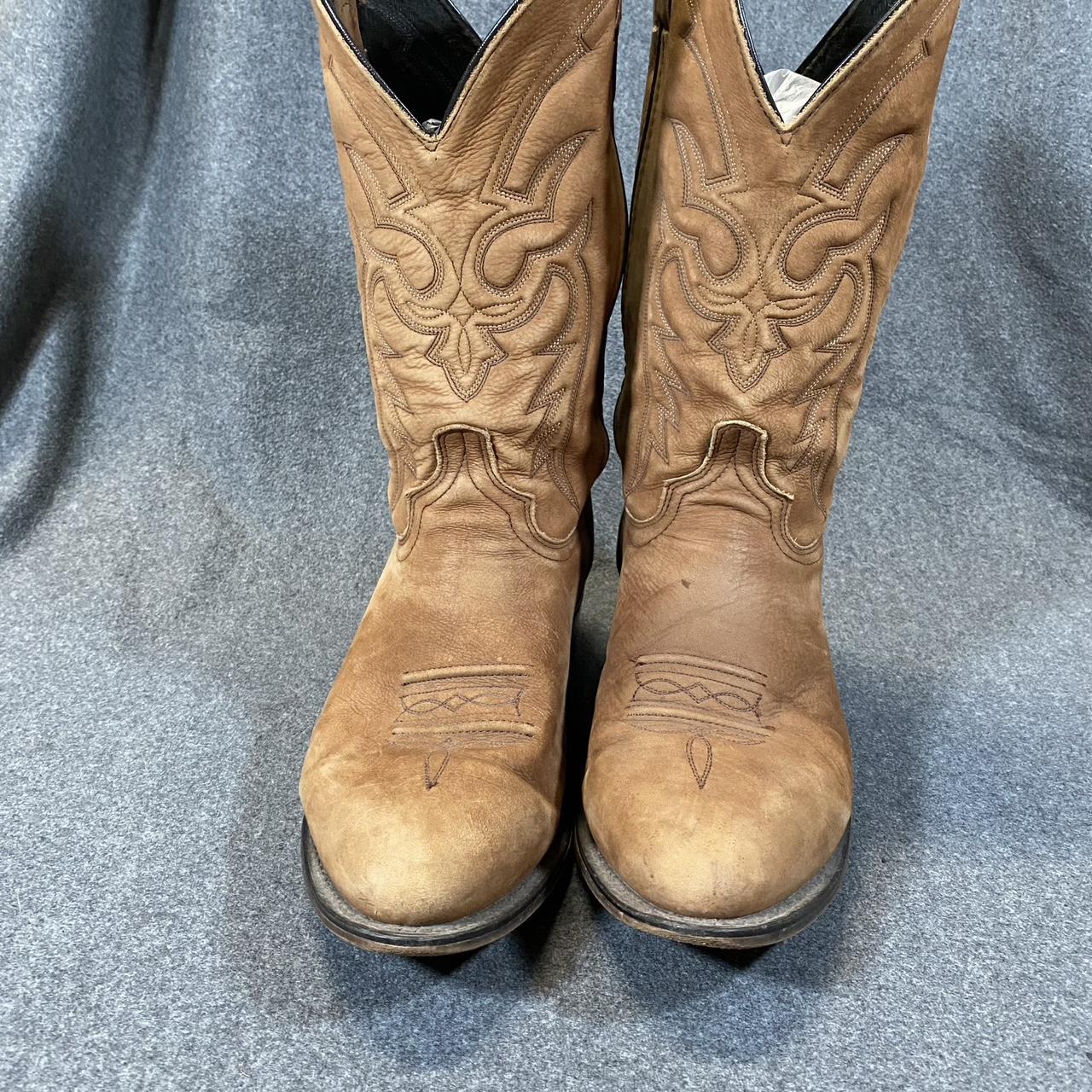 American Vintage Men's Boots Depop