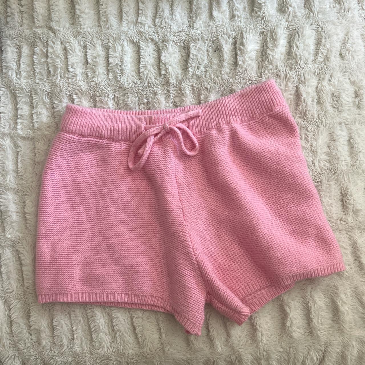 pink knit shorts 💗 -cute over a white bikini -super... - Depop