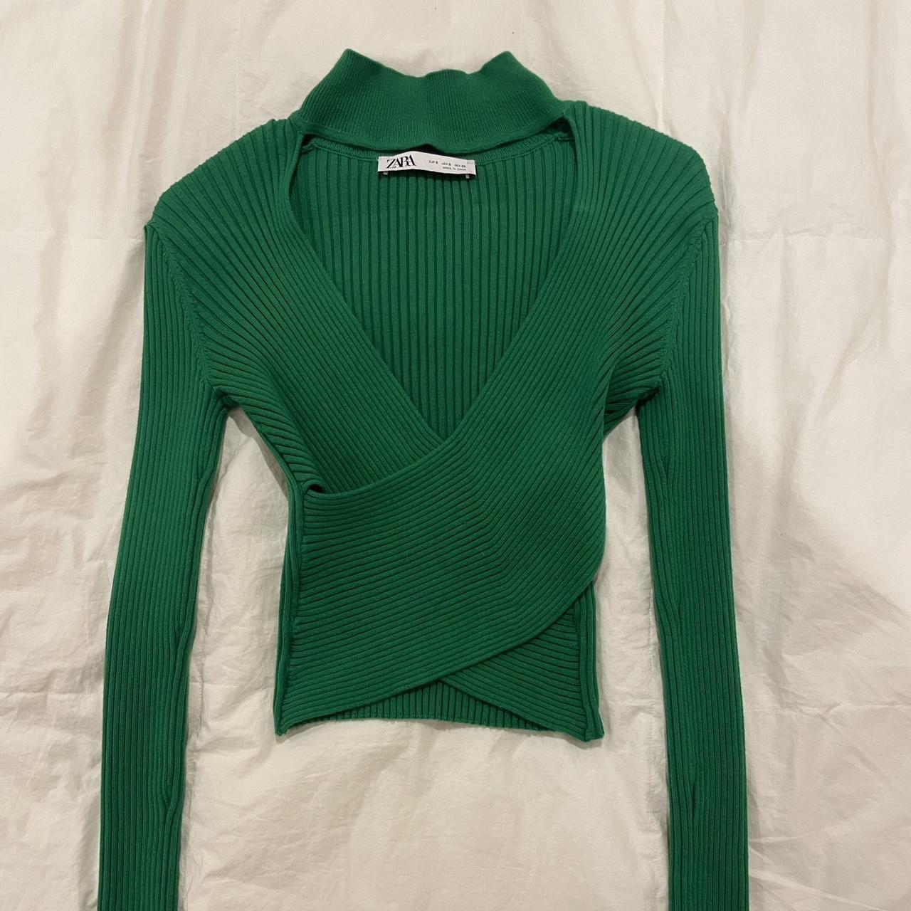 Zara Women's Green Crop-top | Depop