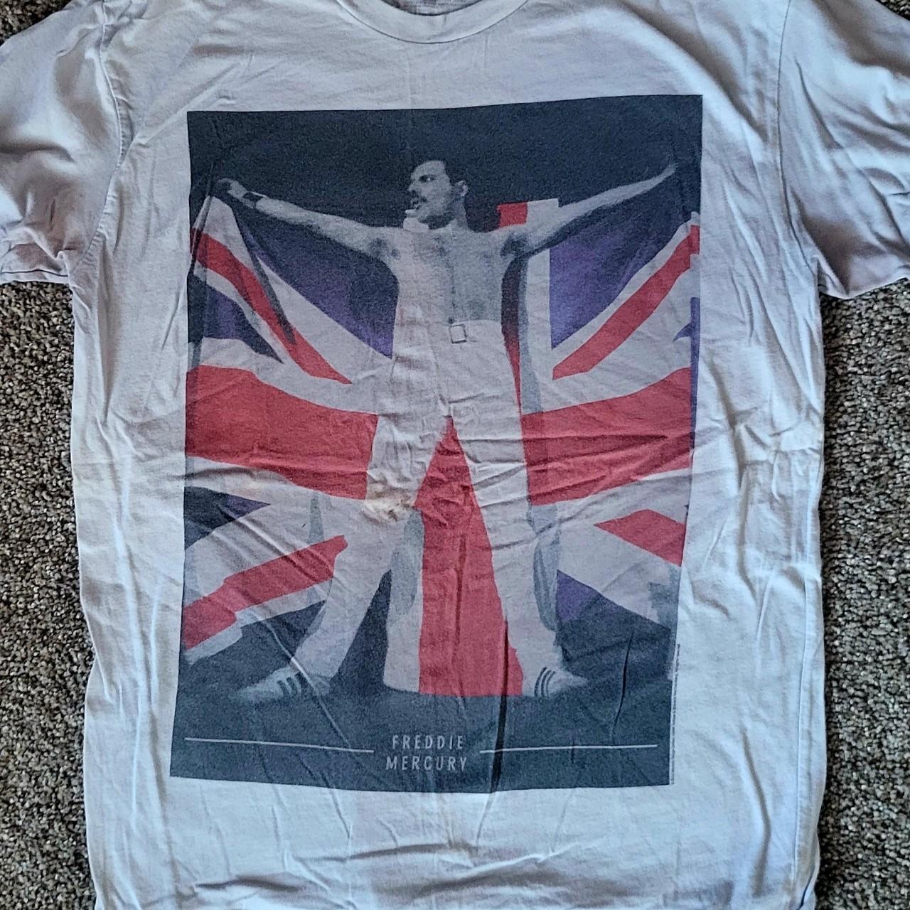 Freddie mercury best sale shirt hot topic