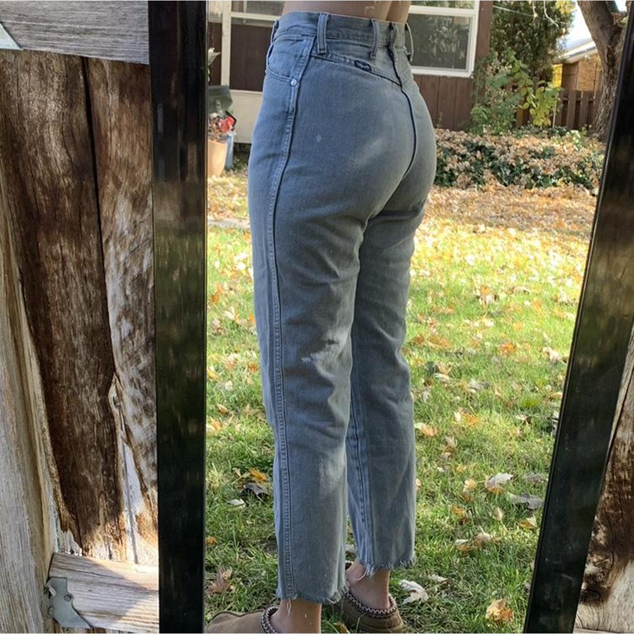 Vintage green wrangler denim jeans! Sooo flattering... Depop