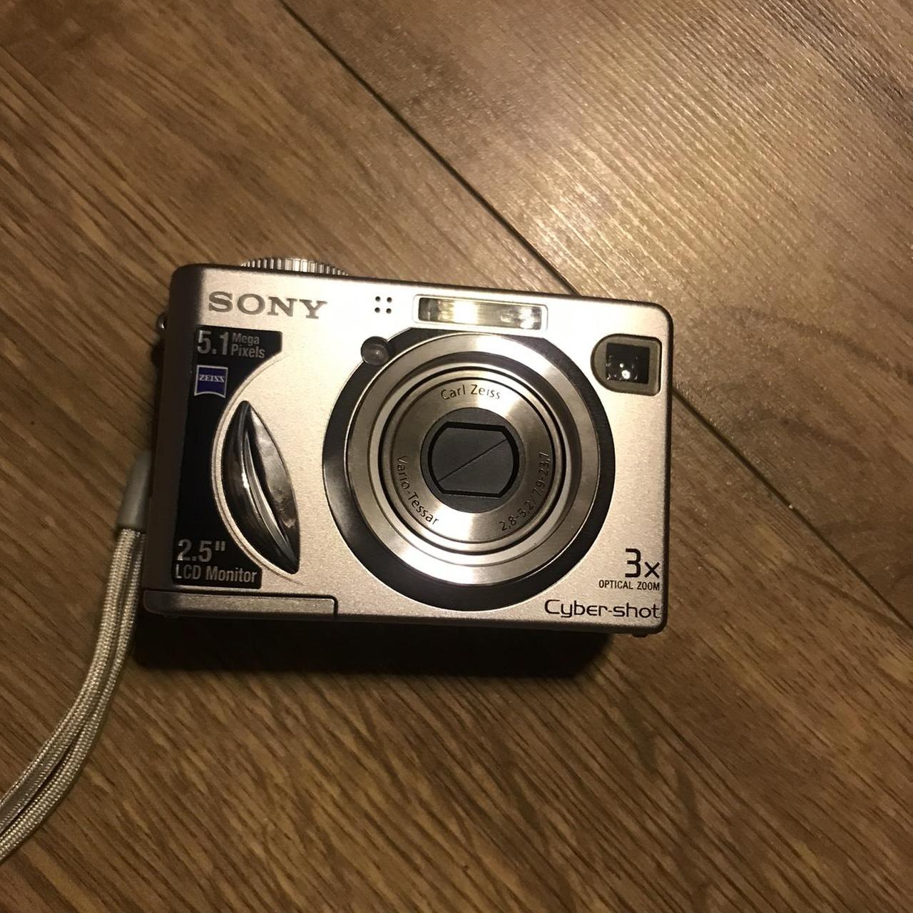 Fully working y2k vintage SONY CYBERSHOT DSC-W5… - Depop