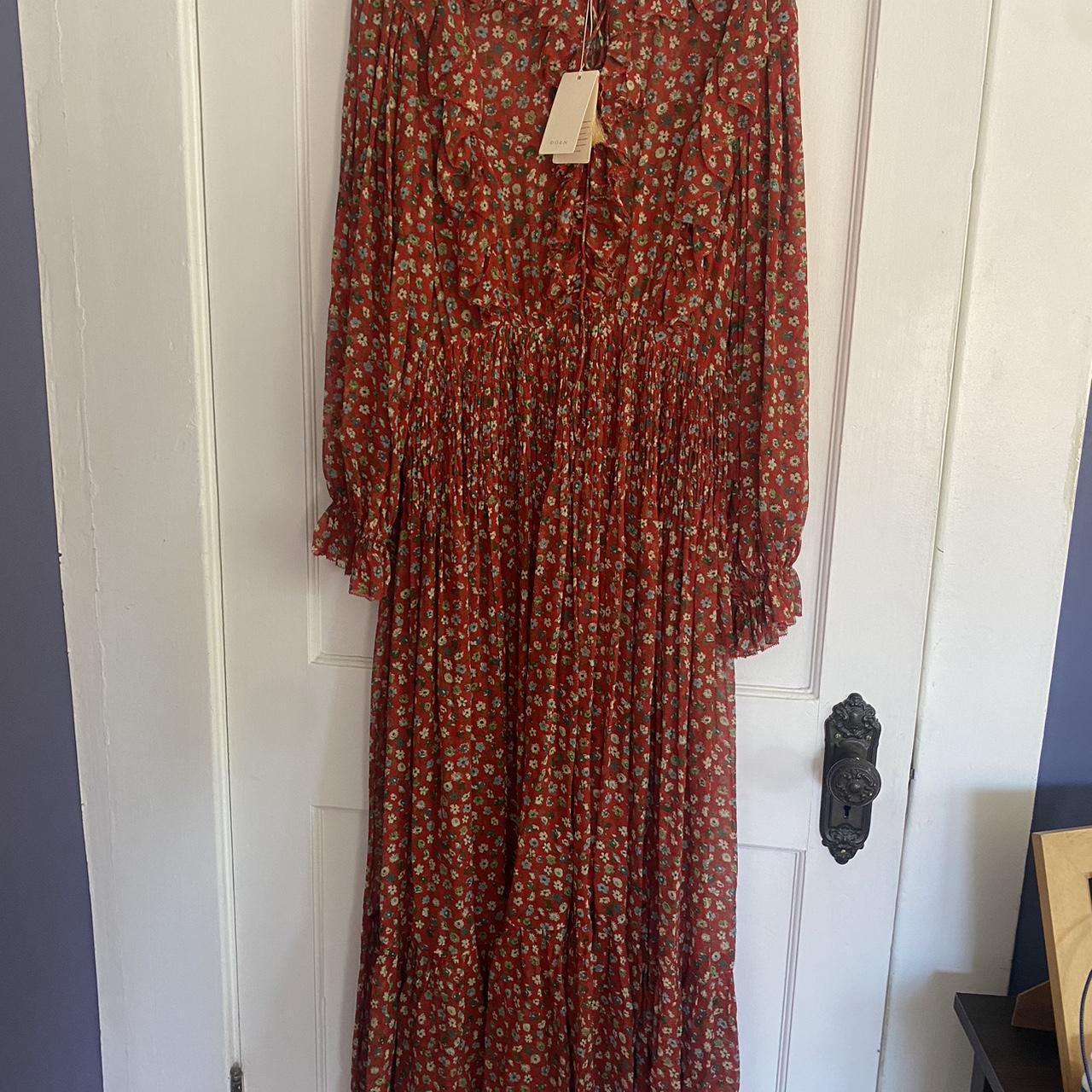 Doen full length silk red print dress - Depop