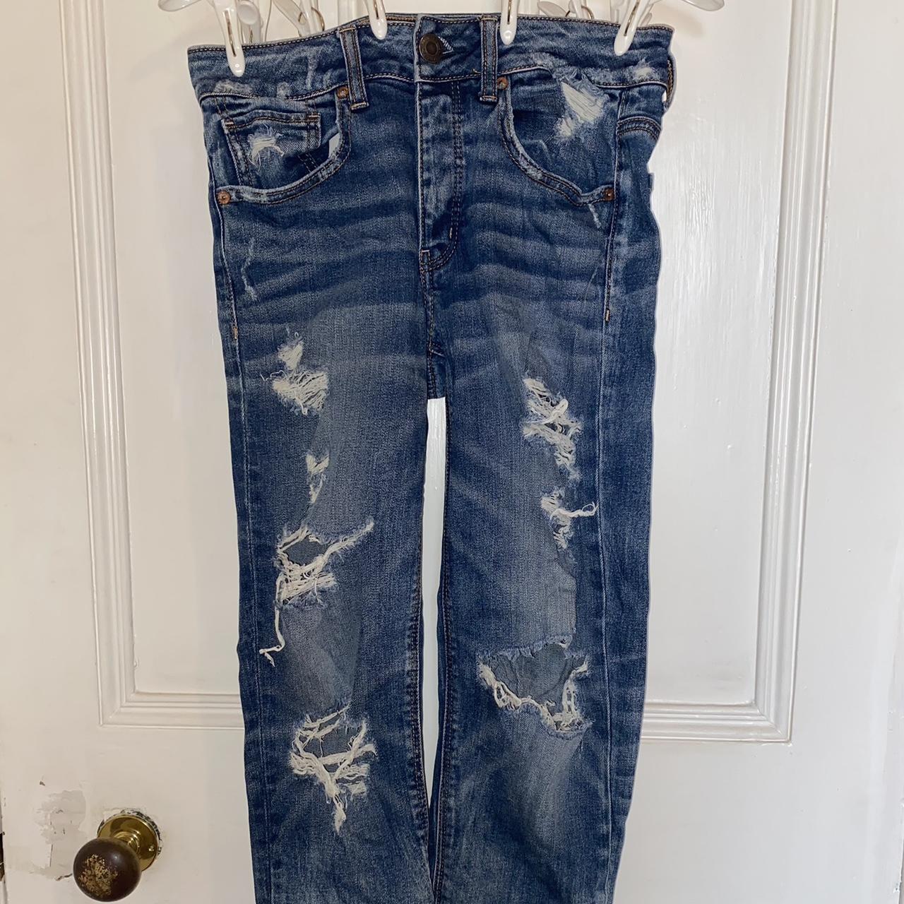 American Eagle Ripped Jeans Good condition - Depop