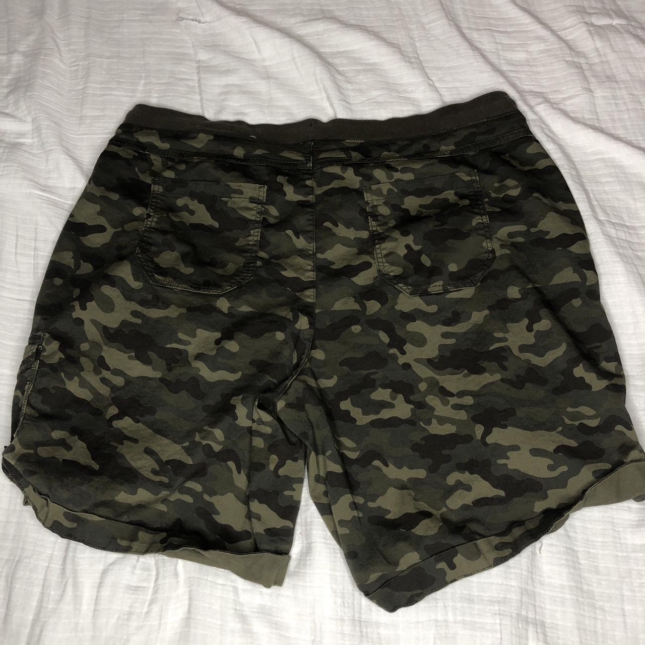 Terra & sky cargo on sale shorts