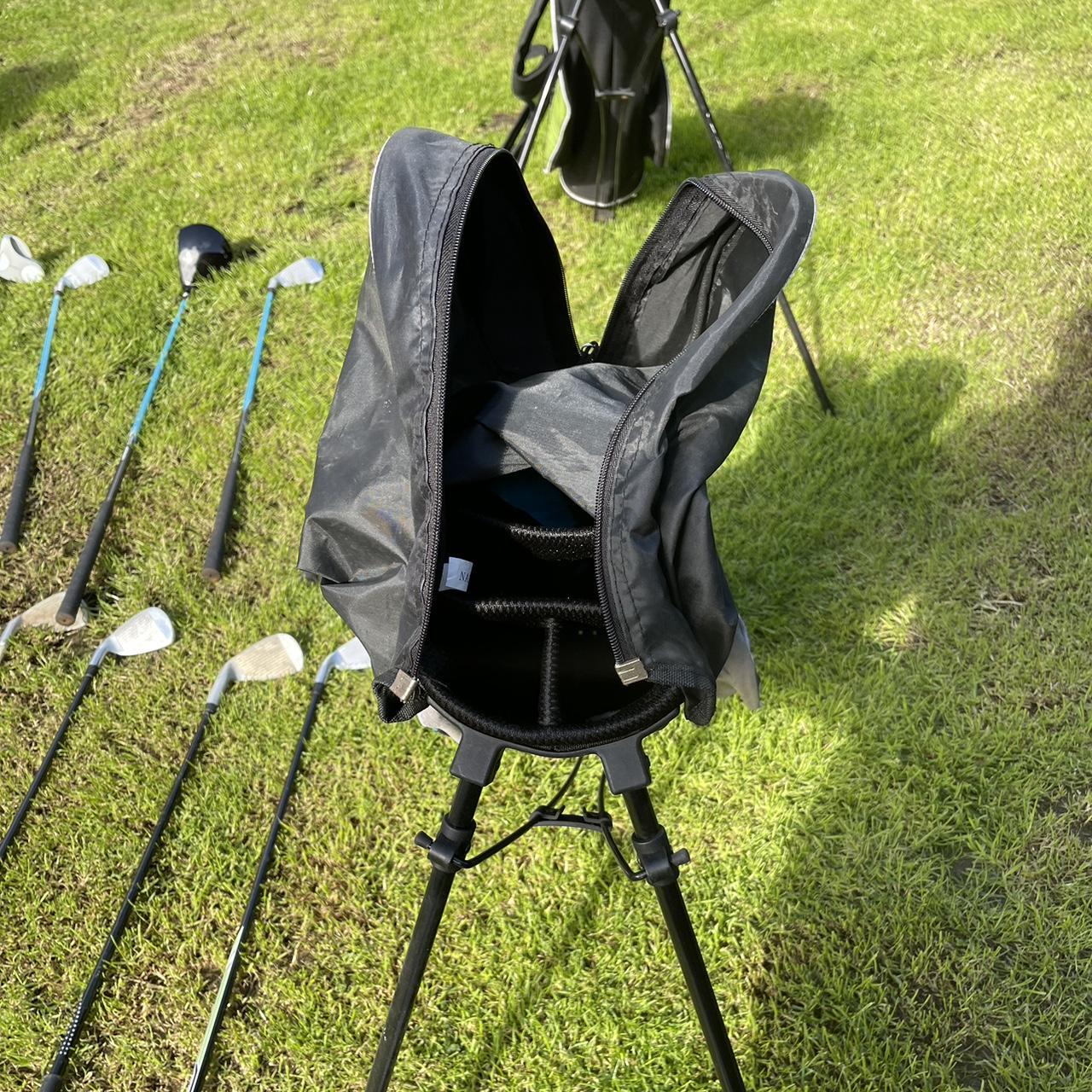Junior golf bag, good condition, good for someone... Depop
