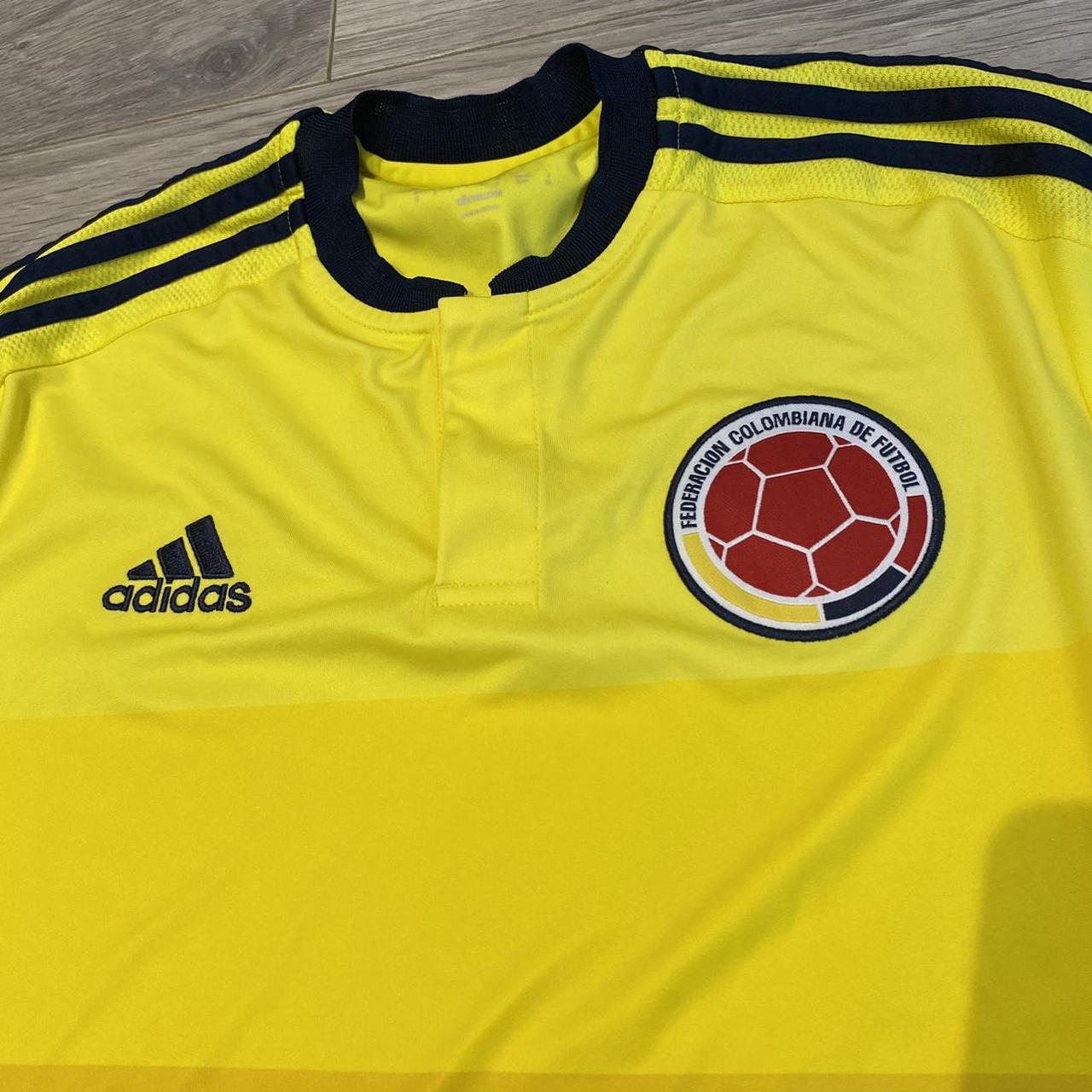 Colombia 2015-17 Home Shirt Condition 8/10 small... - Depop