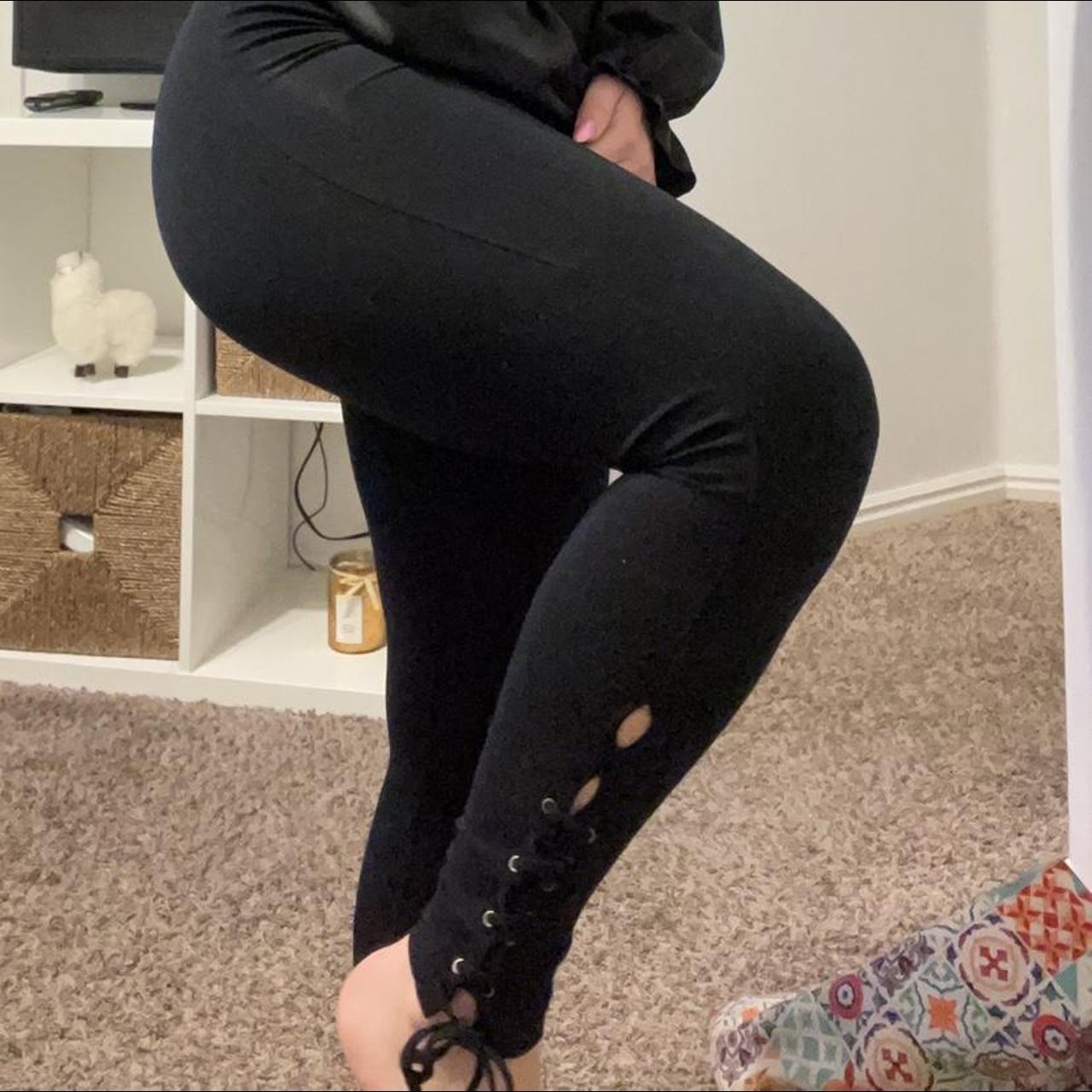 Express Women's Black Leggings Depop