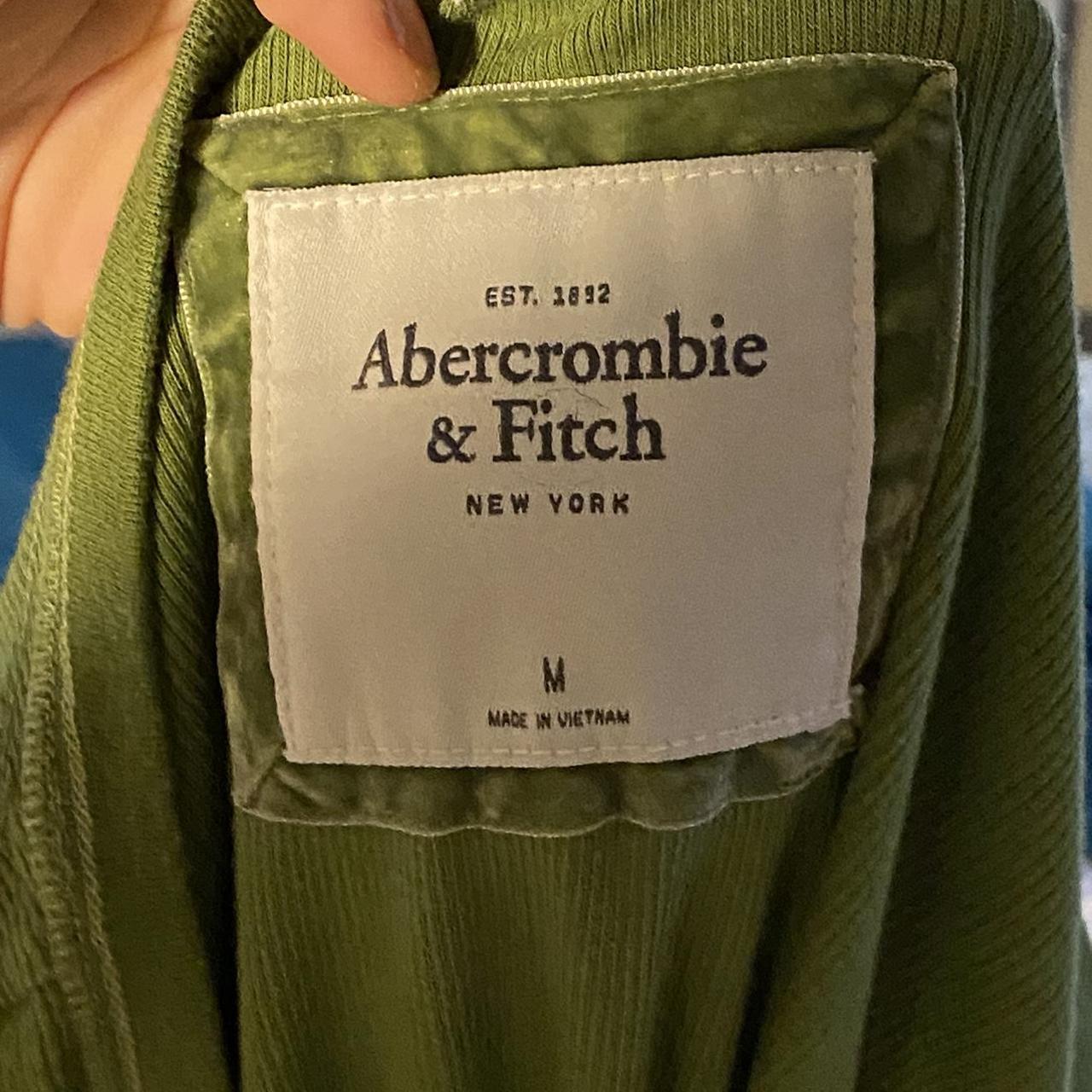Abercrombie & Fitch Women's T-shirt | Depop