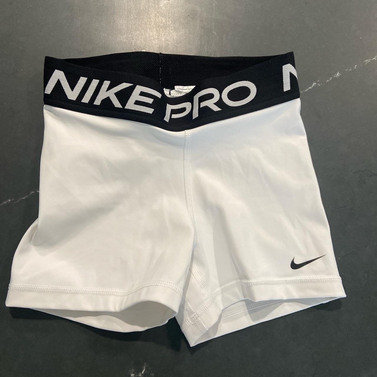 intertwist nike pro shorts