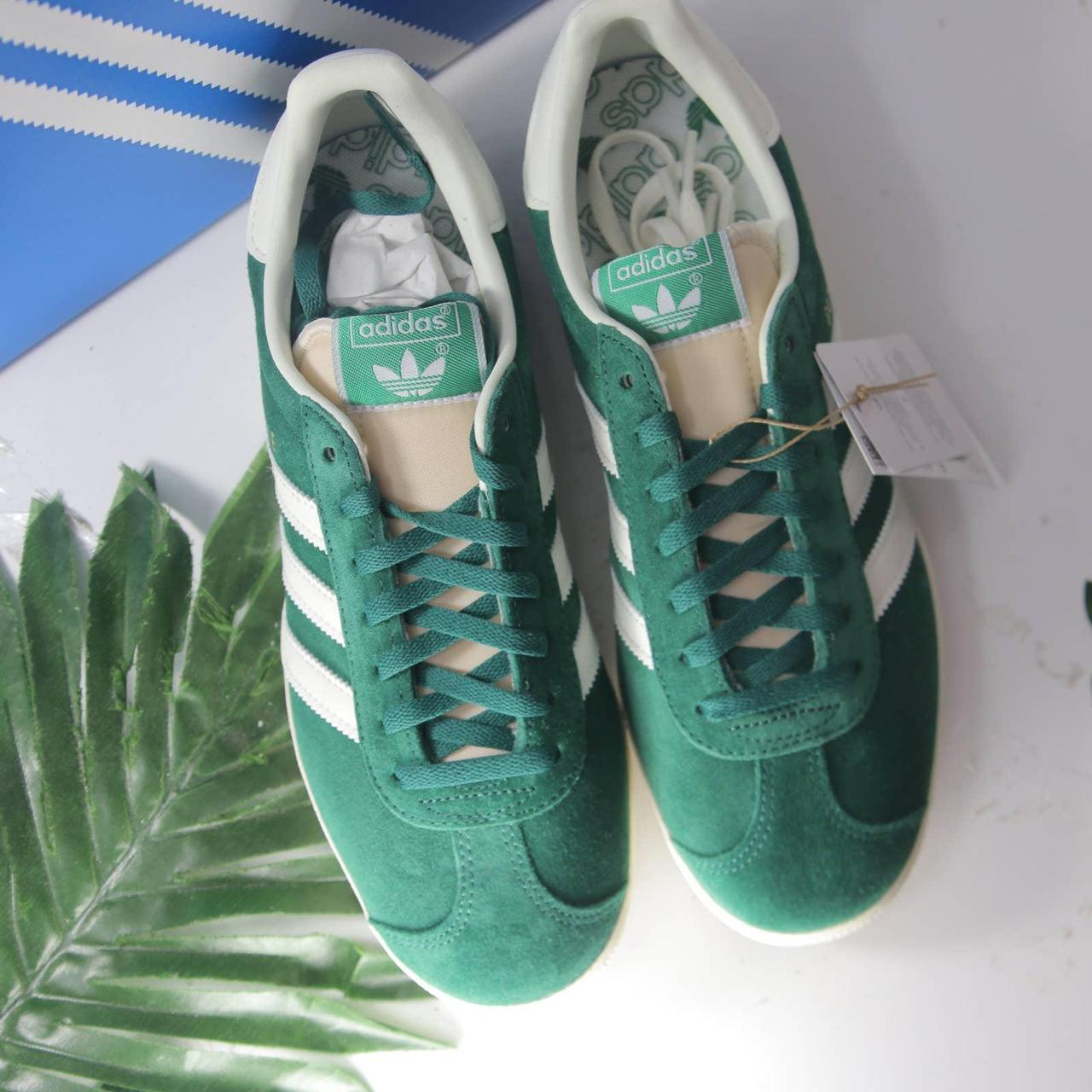 Adidas Women's Green and Cream Trainers | Depop